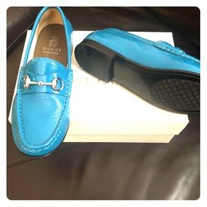 Gucci kids unisex loafers.